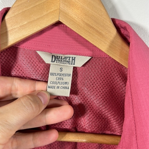 Duluth Trading Company Rain work Jacket Red/Pink Windbreaker button down shirt - Picture 6 of 7
